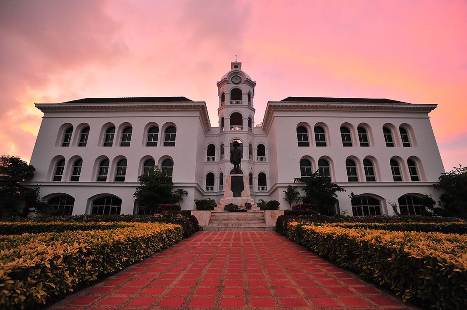 โรงเรียนมหาวชิราวุธ จังหวัดสงขลา